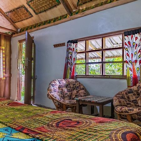 Kalitusi Nature Resort Fort Portal Экстерьер фото