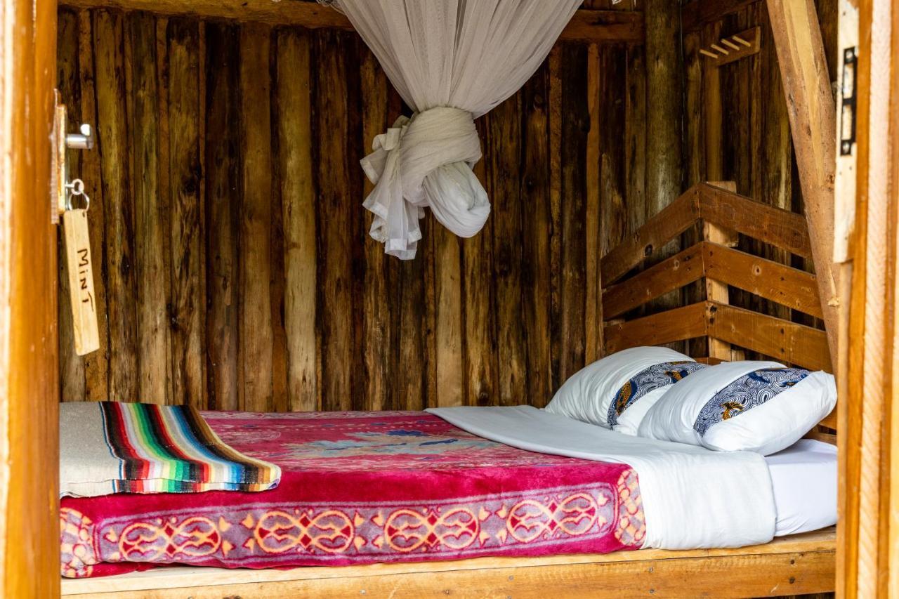 Kalitusi Nature Resort Fort Portal Экстерьер фото