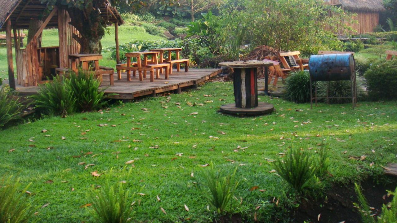 Kalitusi Nature Resort Fort Portal Экстерьер фото